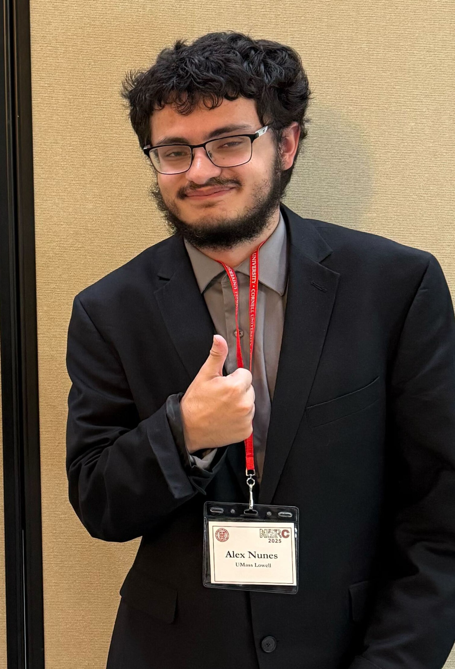 Portrait photo of Alexander Nunes